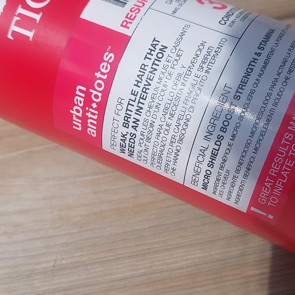 TIGI conditioner - Picture 2 of 4